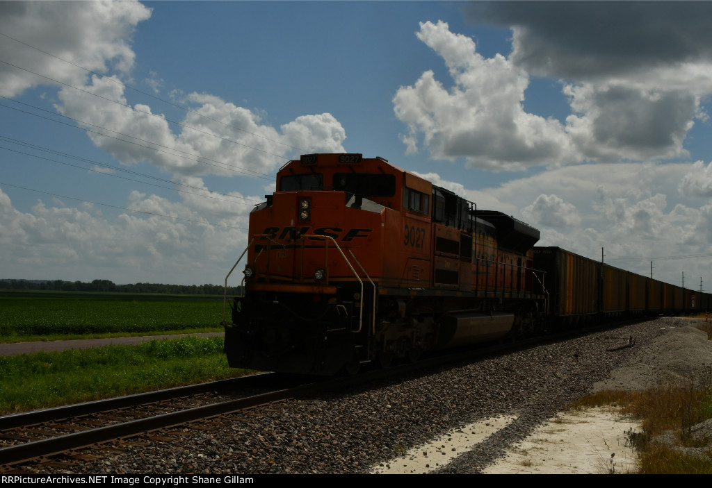 BNSF 9027